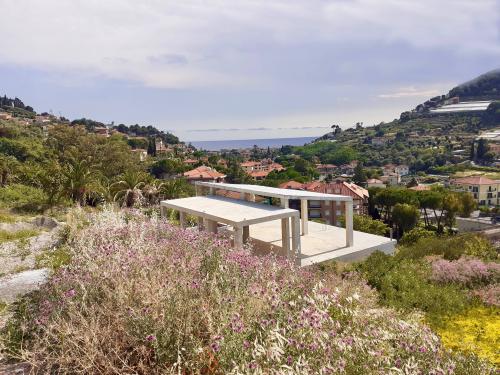 Villa to be completed for sale in Bordighera