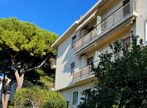 Bordighera zu verkaufen Zweizimmerwohnung