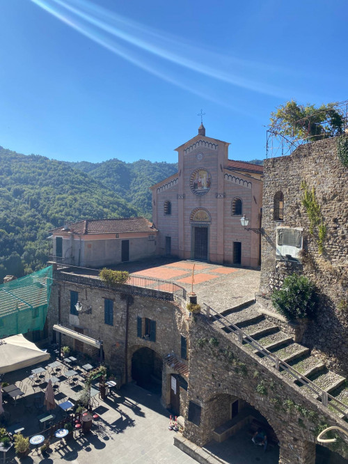 Apricale apartment for sale