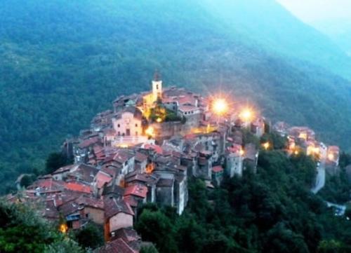 Apricale, apartment for sale
