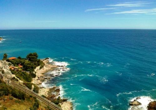 VENDITA APPARTAMENTO VISTA MARE Ventimiglia,