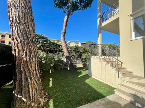 Bordighera Apartment With Garden For Sale