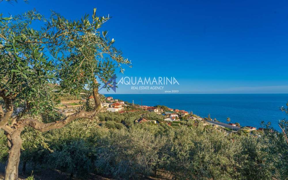 Cipressa, ПРОДАЕТСЯ ВИЛЛА С ВИДОМ НА МОРЕ - foto 1
