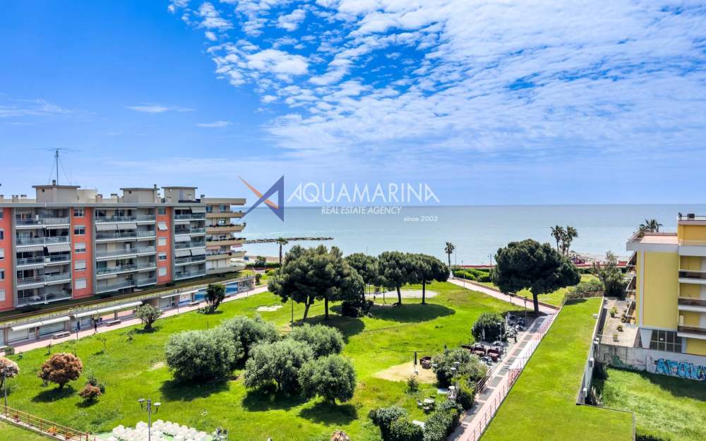Ventimiglia, penthouse with sea view - foto 1