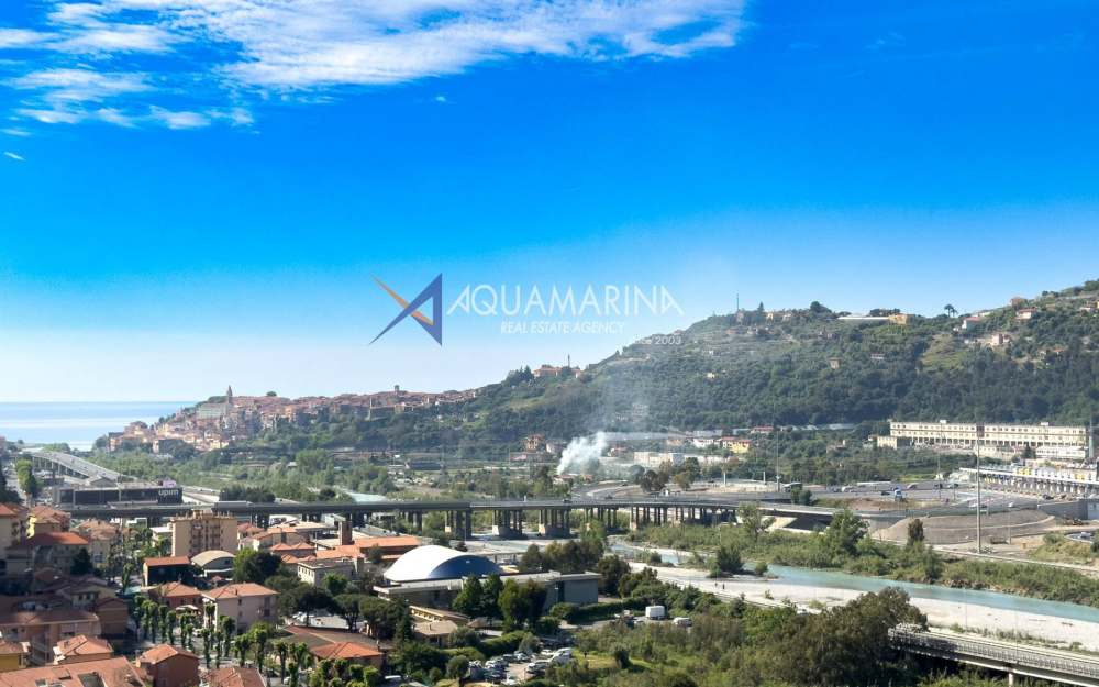 Ventimiglia, the apartment with sea and mountain view! - foto 1
