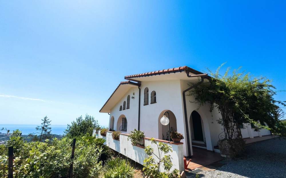 Sanremo, villa with sea view - foto 1