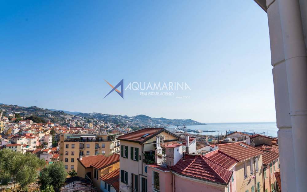 Sanremo, Appartement trois pièces avec vue sur la mer - foto 1