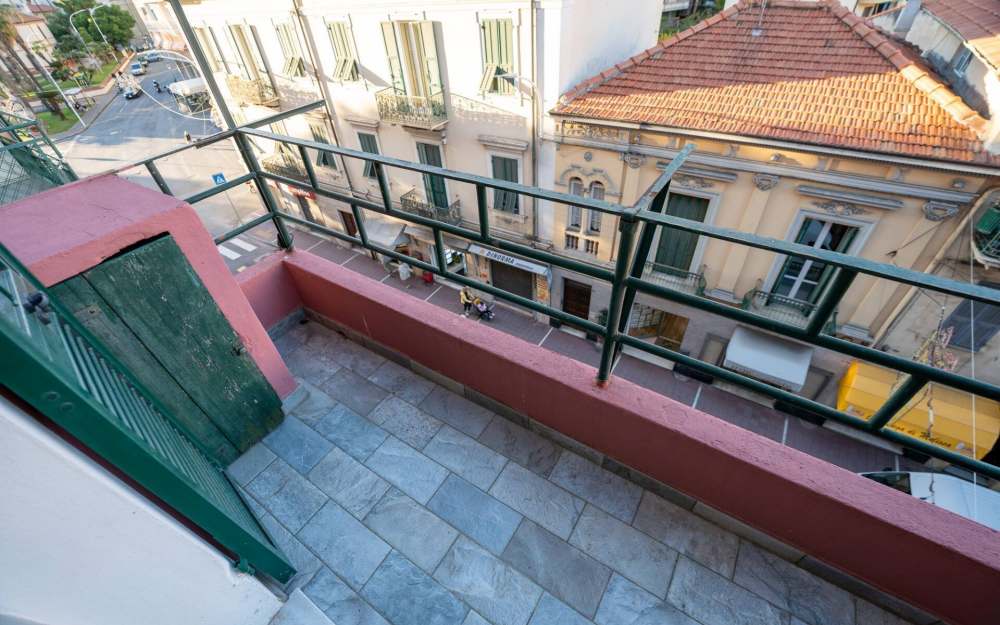 Arma di Taggia, quadrilocale sul mare - foto 1