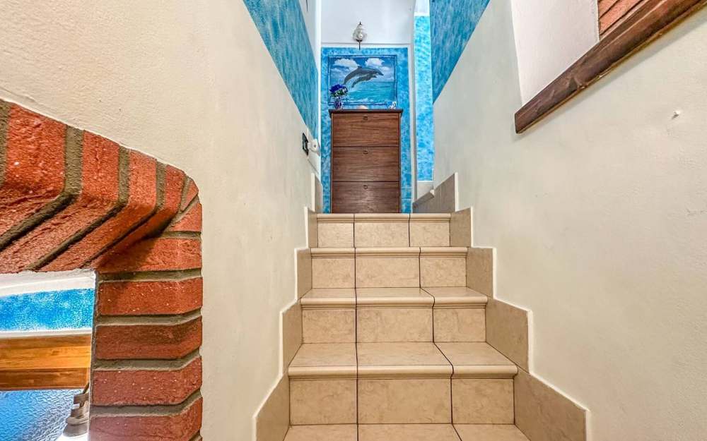 Cipressa, renovated apartment - foto 1
