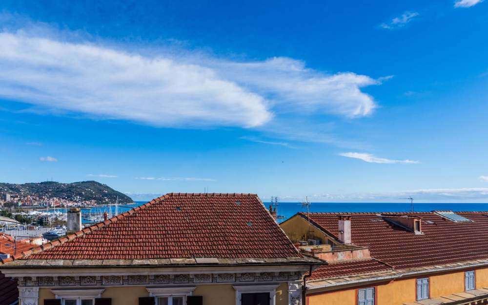 Imperia, Apartment mit Meerblick - foto 1