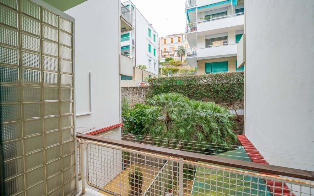 Sanremo, apartment in the city center - foto 1