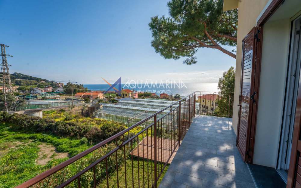 Cipressa, one-bedroom apartment with sea view - foto 1