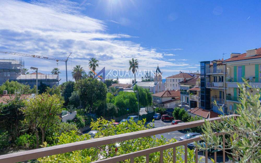 Sanremo, apartment with terrace and sea view! - foto 1