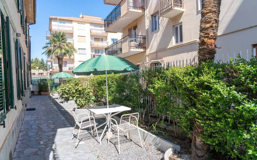 ARMA DI TAGGIA ZWEIZIMMERWOHNUNG MIT STELLPLATZ - foto 1