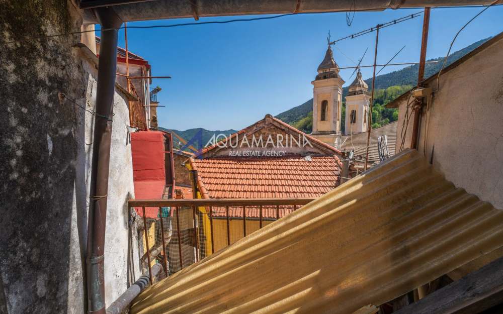 Ceriana, maison de village à rénover - foto 1
