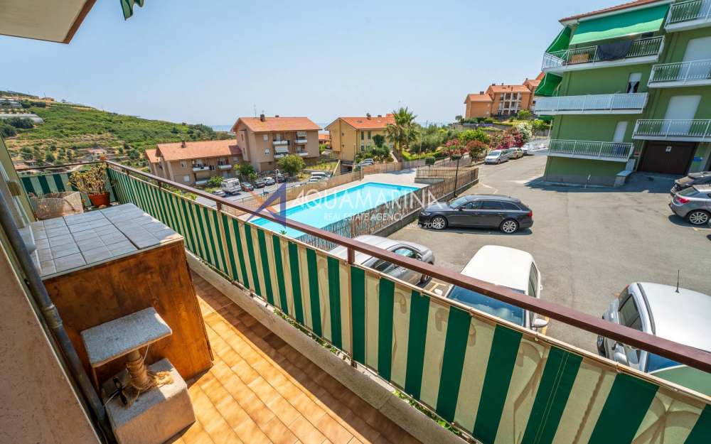 Santo Stefano al Mare – One-Bedroom Apartment with Sea View - foto 1
