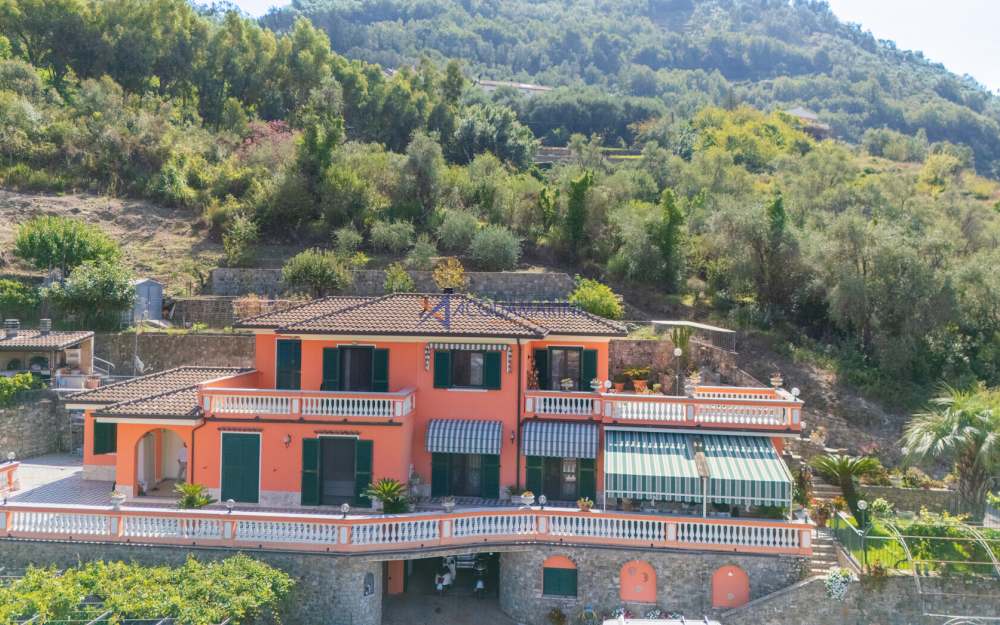 Vallecrosia am Meer – Wohnung in einer Villa - foto 1
