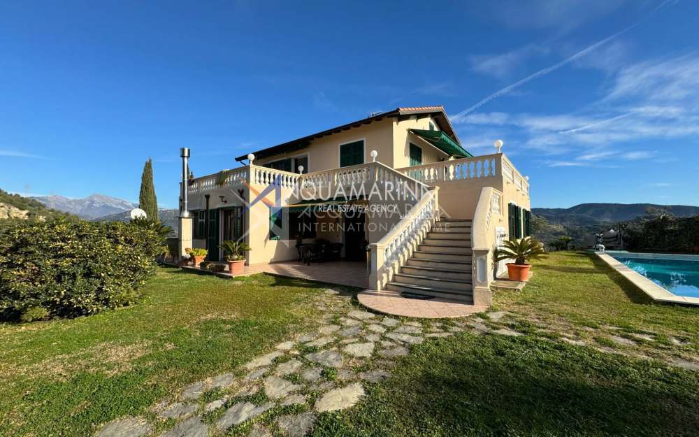 Camporosso villa con piscina in vendita - foto 1