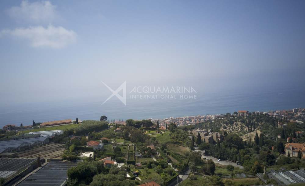 Sea view land in Bordighera for sale - foto 1