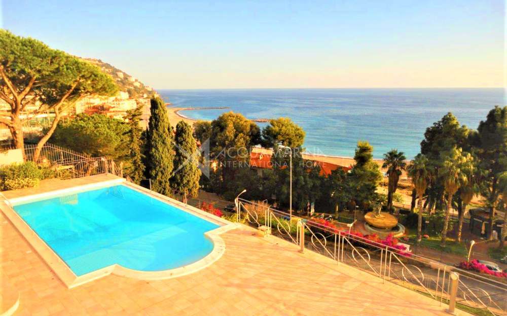 Ospedaletti, villa avec vue sur la mer - foto 1