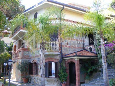 Sanremo, Villa zu verkaufen - foto 1
