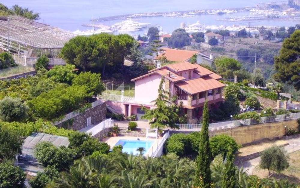 Sanremo, Villa zu verkaufen - foto 1