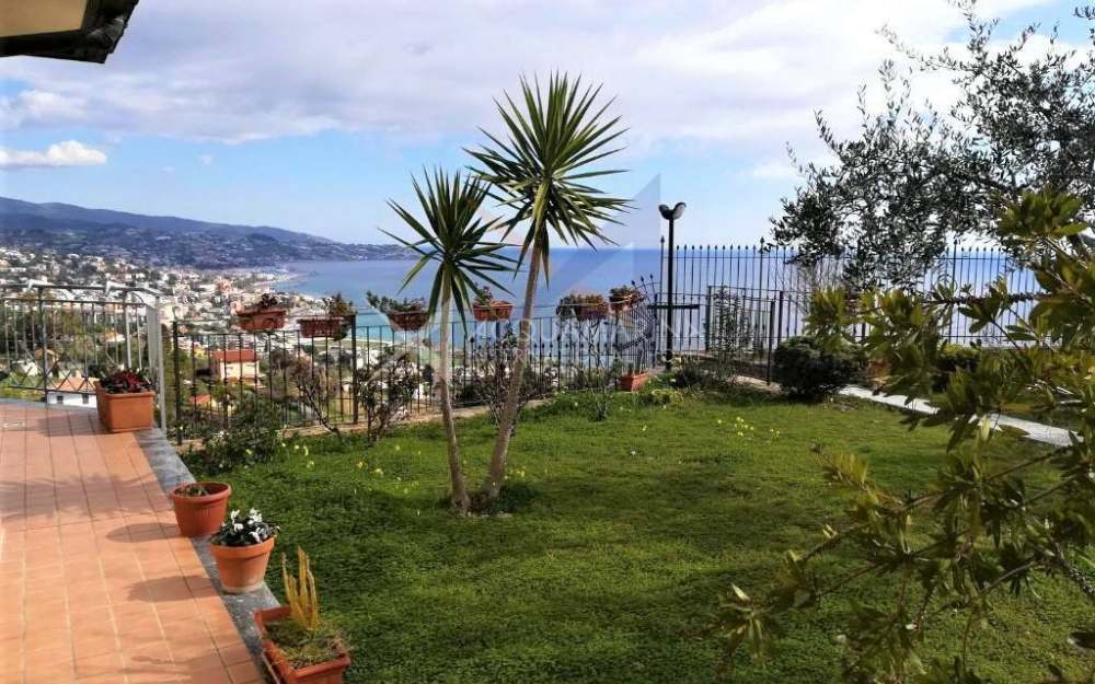 Sanremo, sea view villa for sale - foto 1