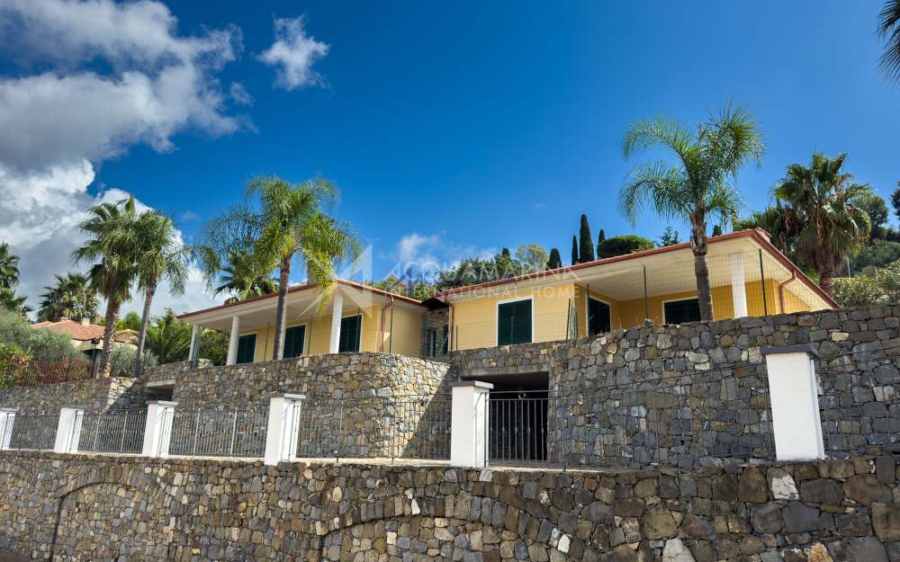 Bordighera, sea view villa for sale - foto 1