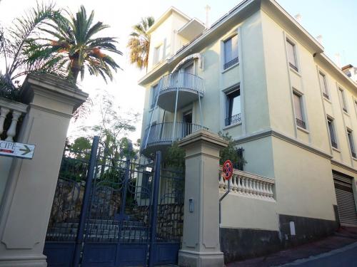 Sanremo Apartment For Sale