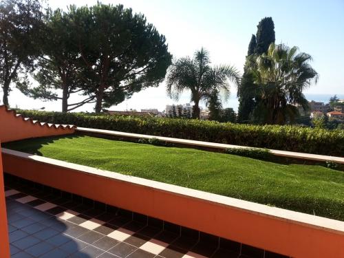 Sanremo appartamento vista mare in vendita