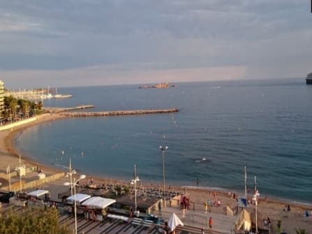 Sea front apartment for sale in Saint Raphael