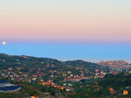 Imperia Villa Vista Mare In Vendita