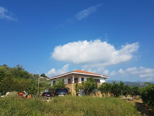 Costarainera Villa et Terrain en Vente