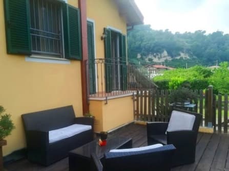 Vallecrosia casa indipendente in vendita