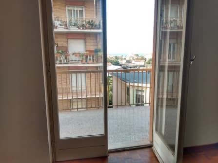 Vallecrosia vendita appartamento con terrazzi