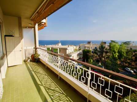 Appartamento vista mare a Sanremo
