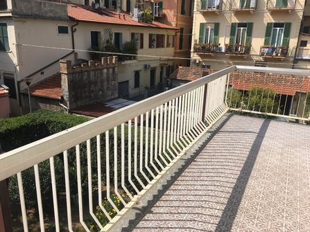 Bordighera central flat for sale