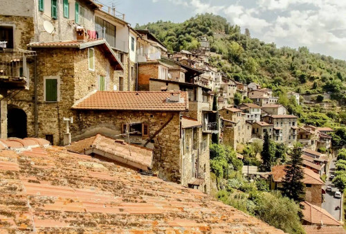 Apricale apartments of various sizes for Sale