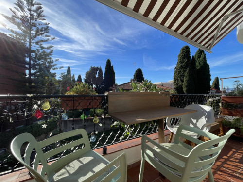 Bordighera flat for sale in residential area