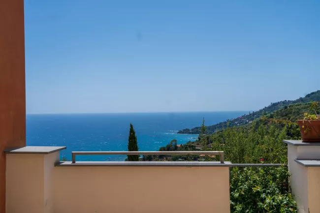 Ventimiglia, appartamento vista mare