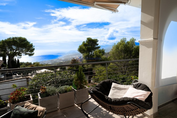 Cipressa : villa jumelée de prestige avec vue sur la mer, piscine et parc. - foto 1