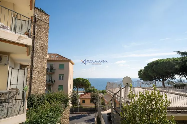 SANREMO APPARTAMENTO VISTA MARE