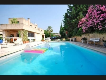 Le Cannet Villa For Sale