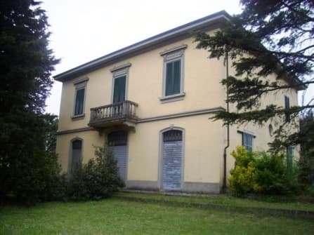 Arezzo Villa for Sale