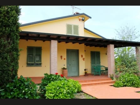 Pontedera villa unifamiliare con parco