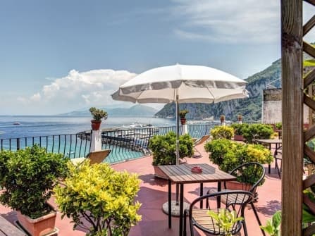 Capri Hotel In Vendita
