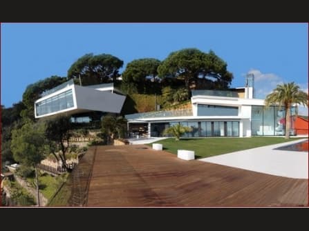 Girona Villa For Sale