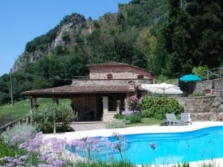 Luxury villa for sale in Camaiore