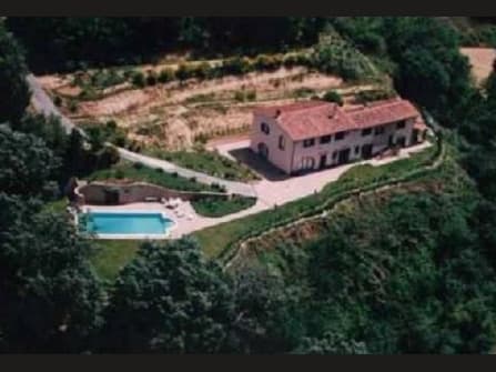 Villa di campagna con parco e piscina