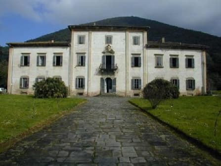 Historical villa between Pisa and Lucca